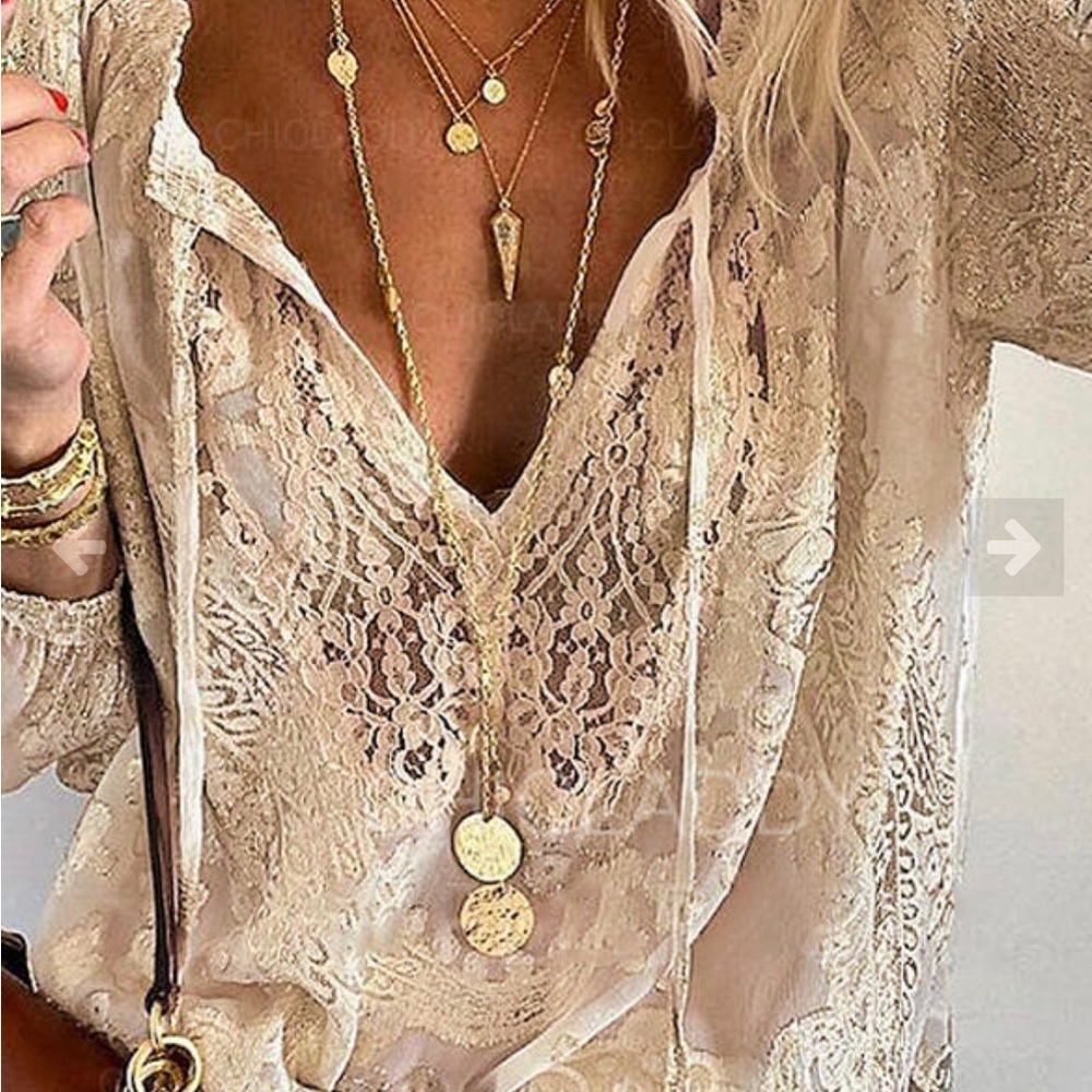 Sheilay Lace V-Neck Long Sleeves Casual Blouse